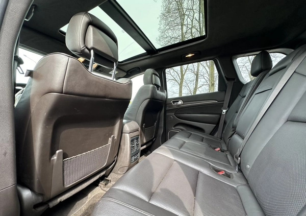 Jeep Grand Cherokee cena 106000 przebieg: 107600, rok produkcji 2013 z Stawiszyn małe 172